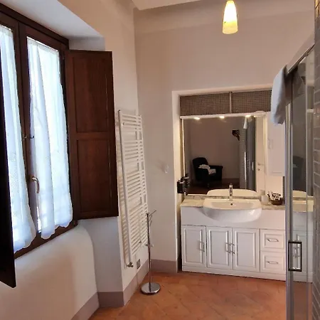 Palazzo Palitti 3* Roio