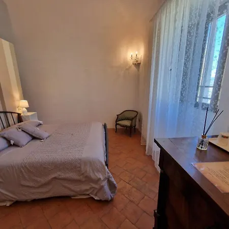 Palazzo Palitti לינה וארוחת בוקר 3*
