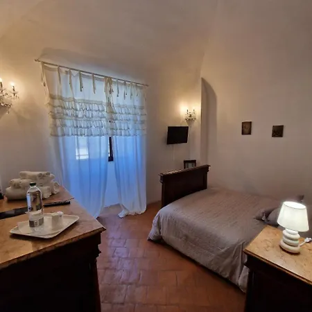 Palazzo Palitti 3* Roio