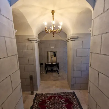 Palazzo Palitti Bed & Breakfast Roio