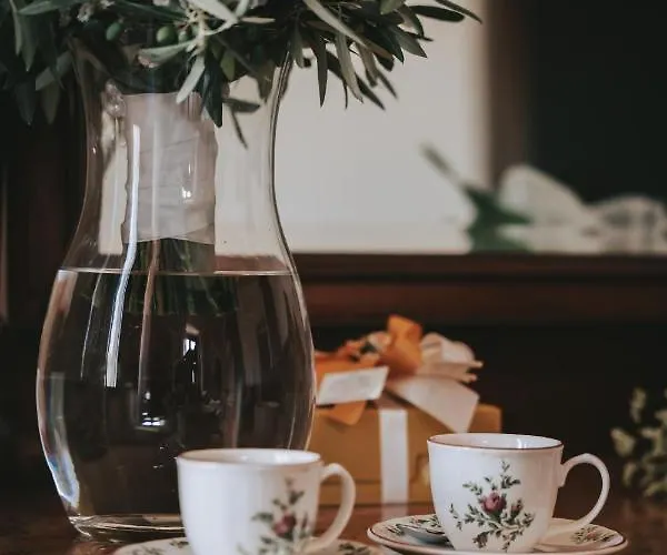 Palazzo Palitti Bed & Breakfast Roio