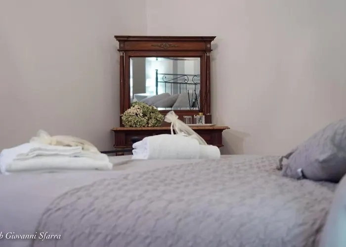 Palazzo Palitti Bed & Breakfast Roio