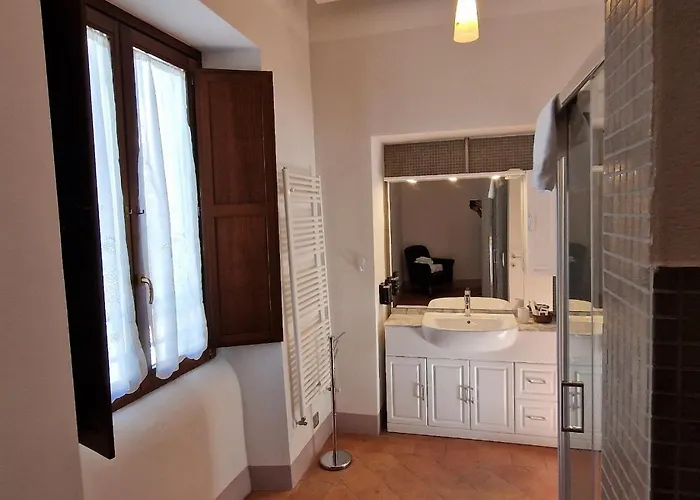 Palazzo Palitti 3* Roio